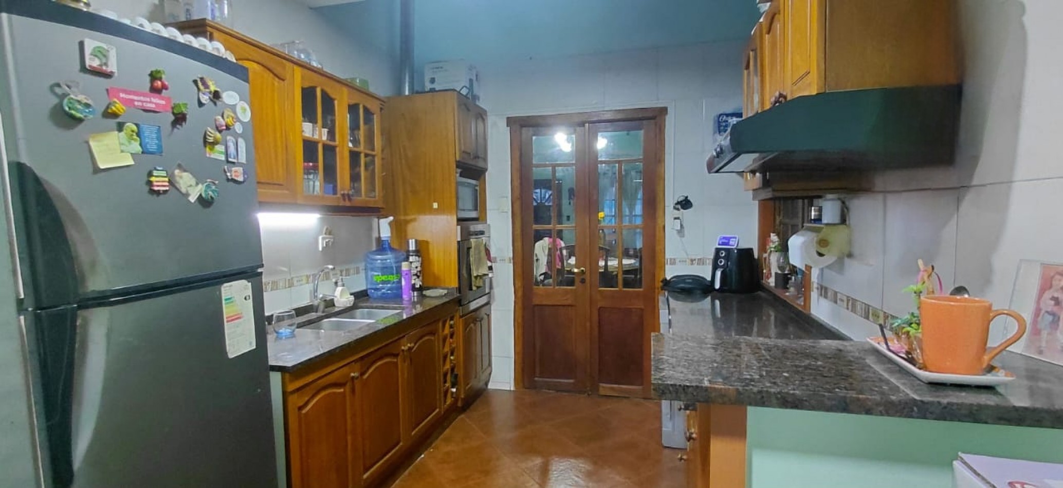 Casa a la Venta con Piscina y Quincho- VIEYTES 1847