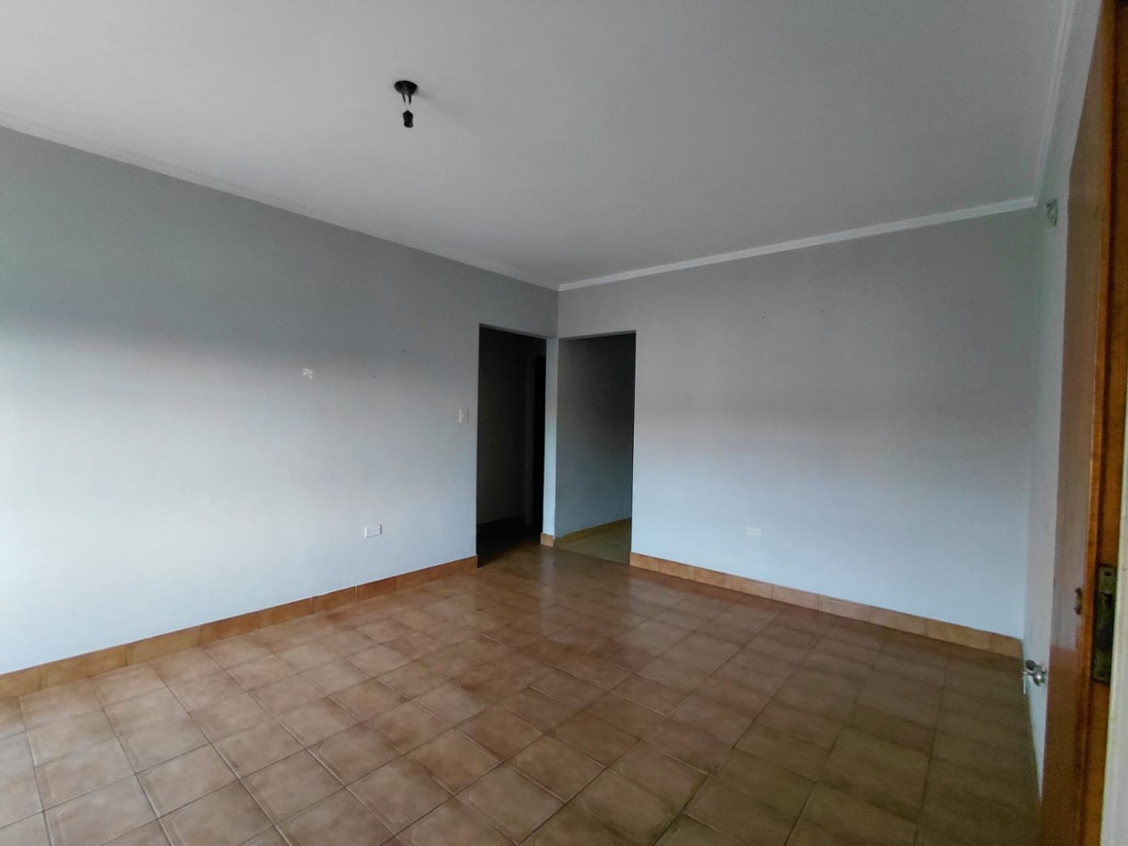 DOS VIVIENDAS en LAVAISSE casi Av. F.Zuviria