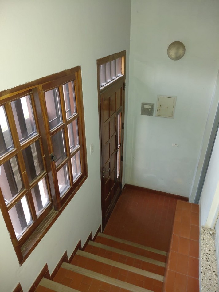 DOS VIVIENDAS en LAVAISSE casi Av. F.Zuviria
