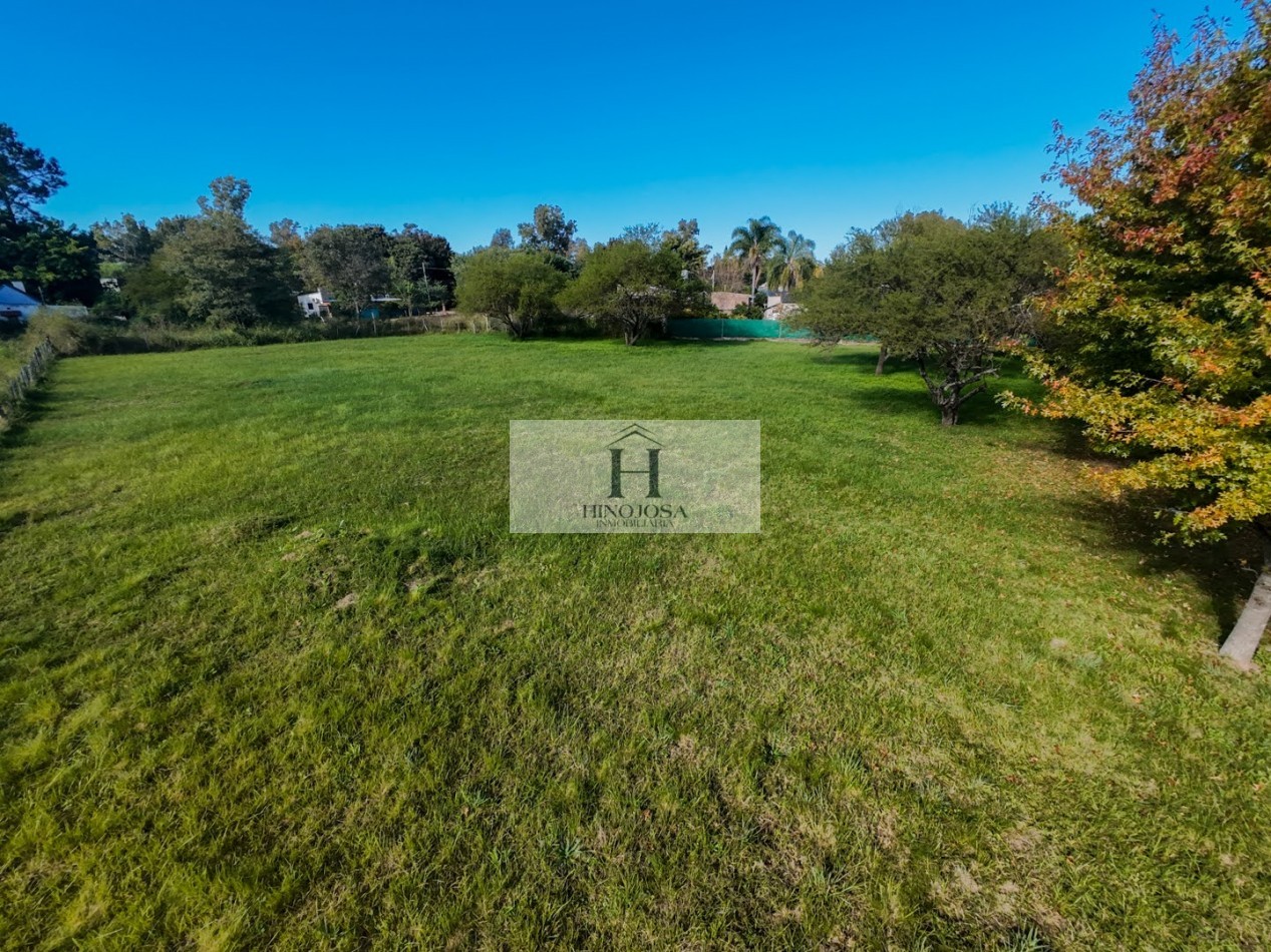 VENTA de DOS TERRENOS LINDEROS en San Jose del Rincon - Km 10: Excelente entorno residencial